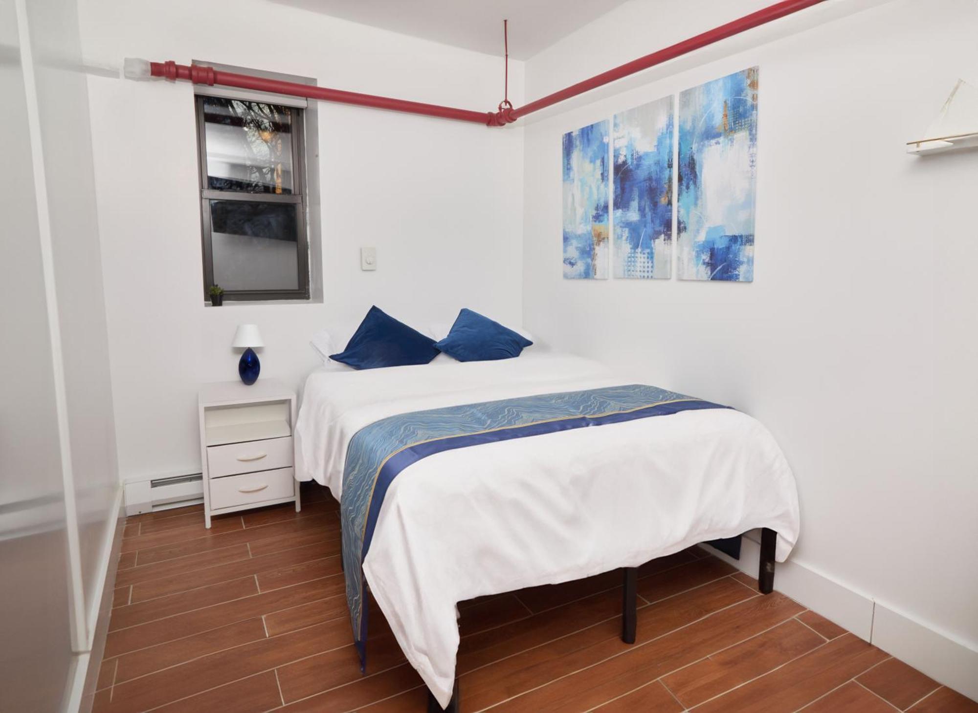 Comfy Guest House In Hell'S Kitchen New York Exterior photo